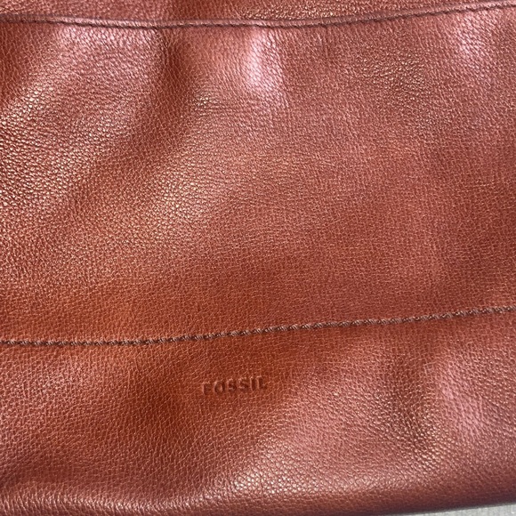 Genuine Fossil Amelia Brandy Colored Leather HOBO 2 way bag Crossbody Bag - Picture 14 of 17